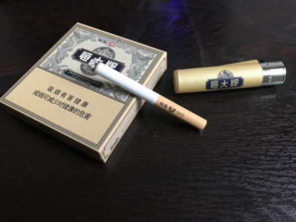 恒大烟魁1949多少钱一包 恒大烟魁1949价格65元/包